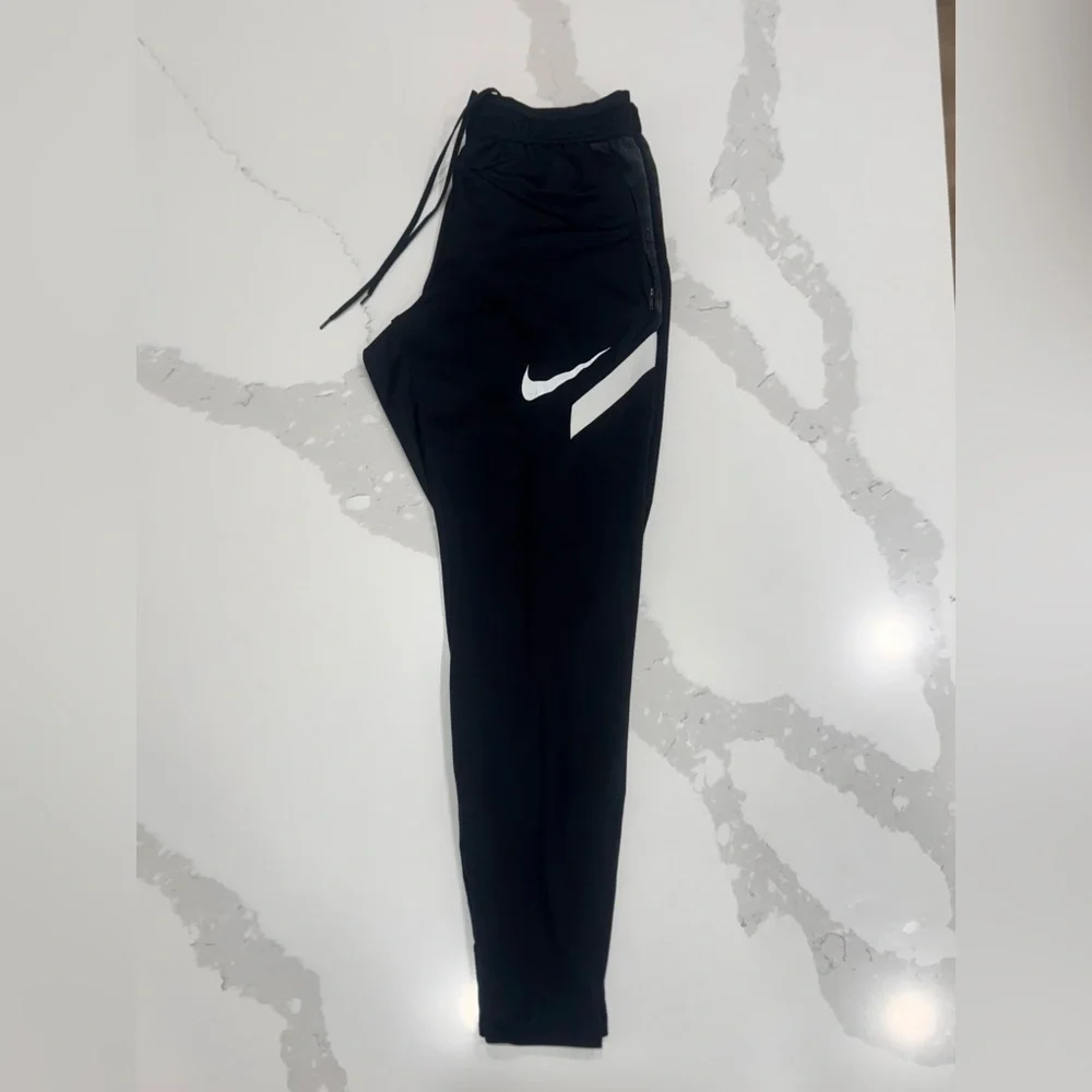 Nike elevate your